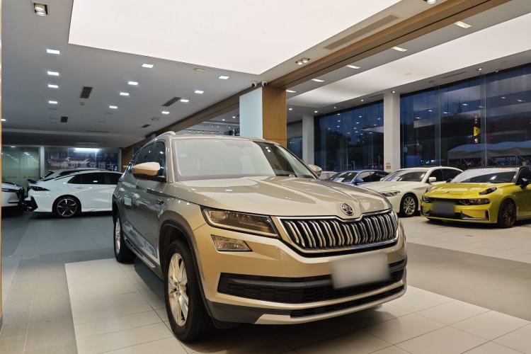 Used Skoda Kodiaq 2017 TSI330 7-Seater Two-Wheel-Drive Luxury Edition Exterior 5