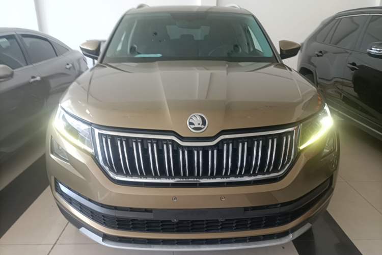 Used Skoda Kodiaq 2017 TSI330 7-Seater Two-Wheel-Drive Luxury Edition Front
