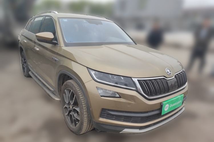 Used Skoda Kodiaq 2017 TSI380 7-Seater Four-Wheel-Drive Flagship Edition Front Right 45 Deg