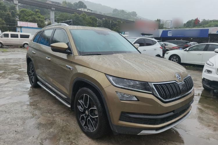 Used Skoda Kodiaq 2017 TSI380 7-Seater Four-Wheel-Drive Flagship Edition Front Right 45 Deg