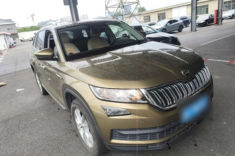 Used Skoda Kodiaq 2017 TSI330 5-Seat Two-Wheel Drive Luxury Edition Front Right 45 Deg