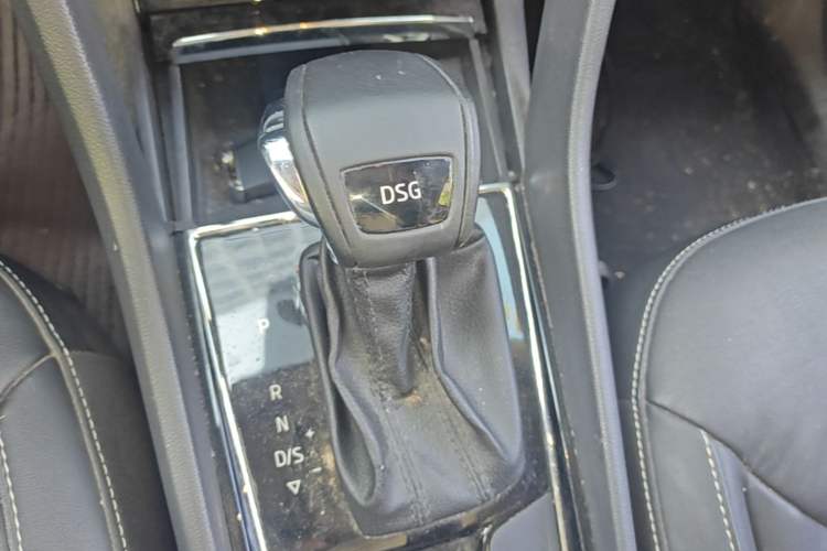 Used Skoda Kodiaq 2017 TSI330 5-Seat Two-Wheel Drive Luxury Edition Gear Lever