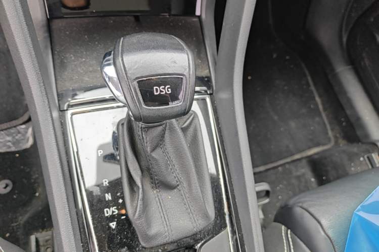 Used Skoda Kodiaq 2017 TSI330 7-Seater Two-Wheel-Drive Luxury Edition Gear Lever