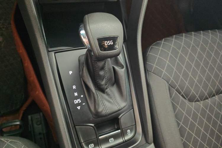 Used Skoda Kodiaq 2017 TSI330 5-Seat Two-Wheel Drive Standard Edition Gear Lever