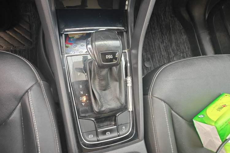 Used Skoda Kodiaq 2017 TSI330 5-Seat Two-Wheel Drive Luxury Edition Gear Lever