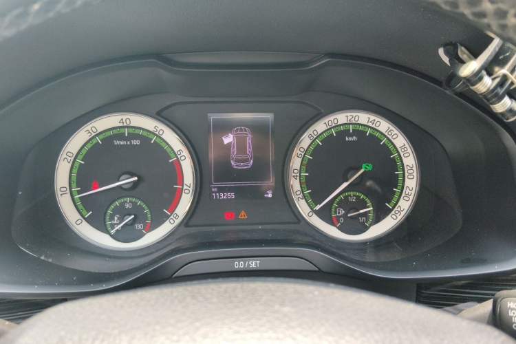 Used Skoda Kodiaq 2017 TSI330 7-Seater Two-Wheel-Drive Luxury Edition Instrument Cluster