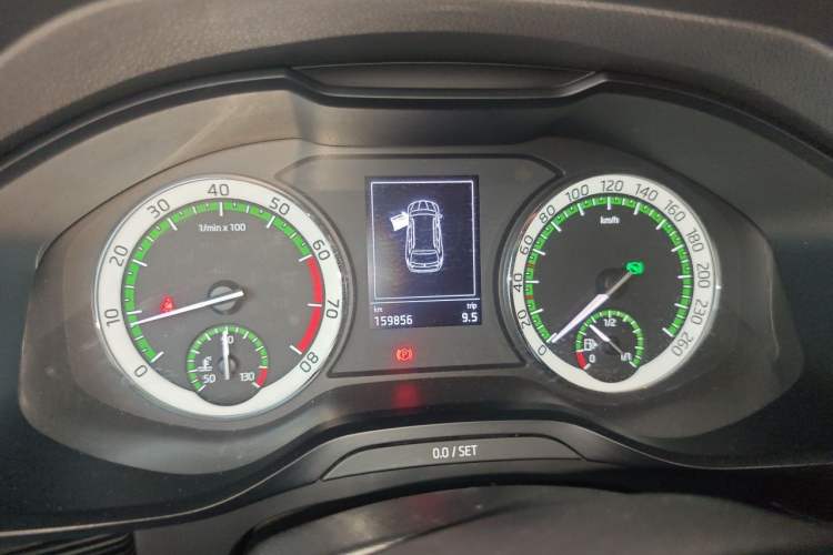 Used Skoda Kodiaq 2017 TSI330 7-Seater Two-Wheel-Drive Luxury Edition Instrument Cluster