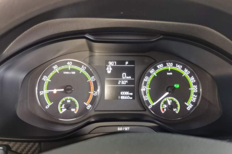 Used Skoda Kodiaq 2017 TSI330 5-Seat Two-Wheel Drive Standard Edition Instrument Cluster