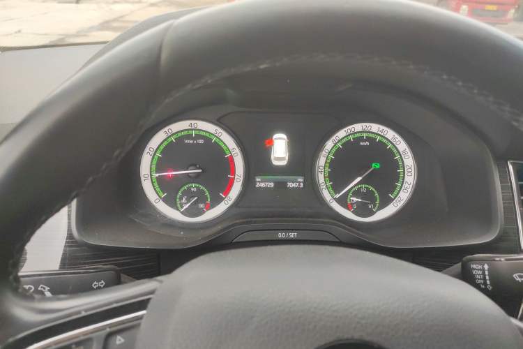 Used Skoda Kodiaq 2017 TSI380 7-Seater Four-Wheel-Drive Flagship Edition Instrument Cluster