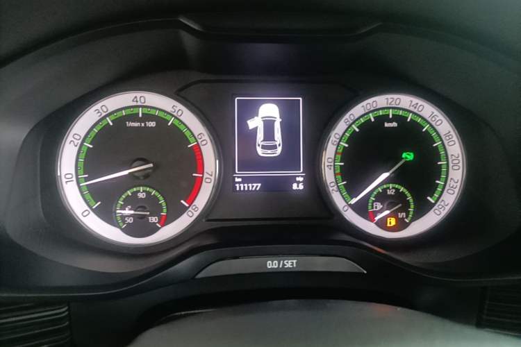 Used Skoda Kodiaq 2017 TSI330 7-Seater Two-Wheel-Drive Luxury Edition Instrument Cluster