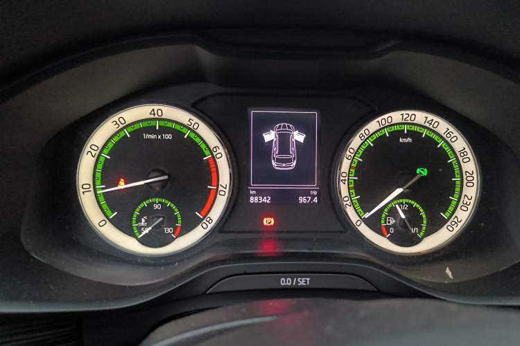 Used Skoda Kodiaq 2017 TSI330 5-Seat Two-Wheel Drive Luxury Edition Instrument Cluster
