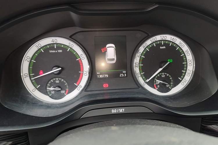 Used Skoda Kodiaq 2017 TSI380 7-Seater Four-Wheel-Drive Flagship Edition Instrument Cluster