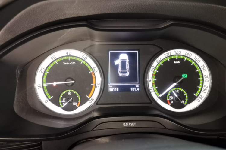 Used Skoda Kodiaq 2017 TSI330 7-Seater Two-Wheel-Drive Luxury Edition Instrument Cluster