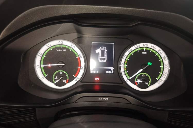 Used Skoda Kodiaq 2017 TSI330 7-Seater Two-Wheel-Drive Luxury Edition Instrument Cluster