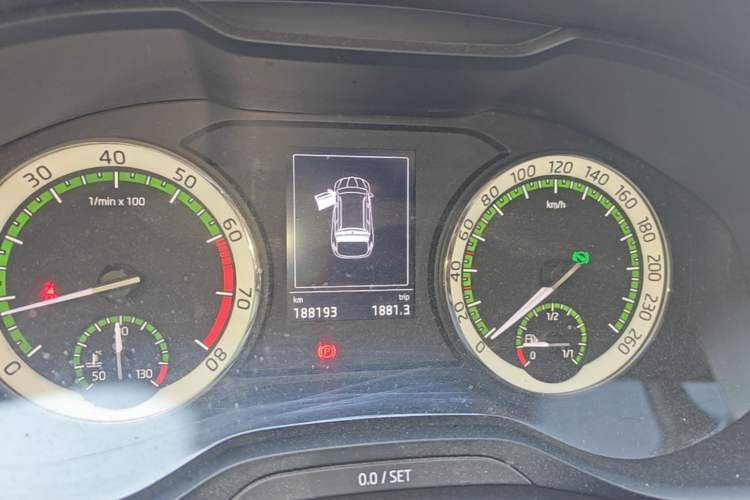 Used Skoda Kodiaq 2017 TSI330 5-Seat Two-Wheel Drive Luxury Edition Instrument Cluster