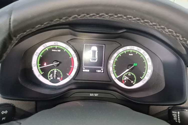 Used Skoda Kodiaq 2017 TSI330 5-Seat Two-Wheel Drive Luxury Edition Instrument Cluster