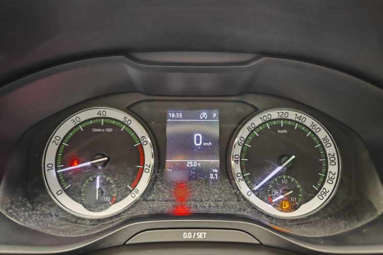 Used Skoda Kodiaq 2017 TSI330 7-Seater Two-Wheel-Drive Luxury Edition Instrument Cluster