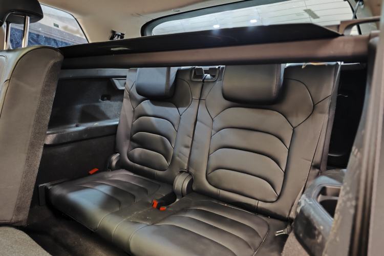 Used Skoda Kodiaq 2017 TSI330 7-Seater Two-Wheel-Drive Luxury Edition Interior 12