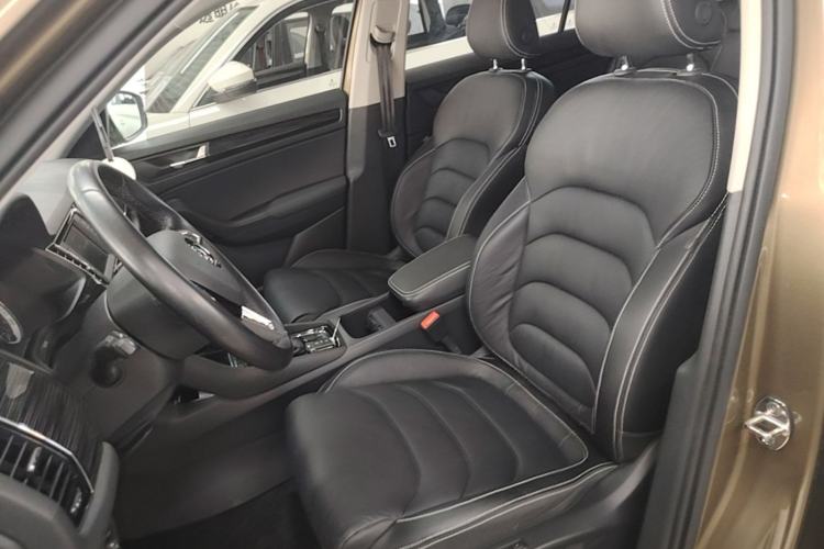 Used Skoda Kodiaq 2017 TSI330 7-Seater Two-Wheel-Drive Luxury Edition Left Front Seat