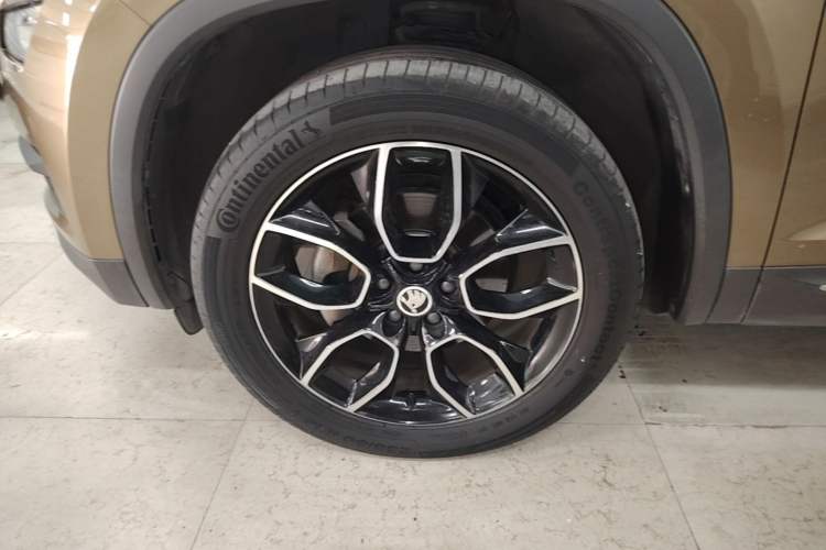 Used Skoda Kodiaq 2017 TSI330 7-Seater Two-Wheel-Drive Luxury Edition Left Front Wheel Hub