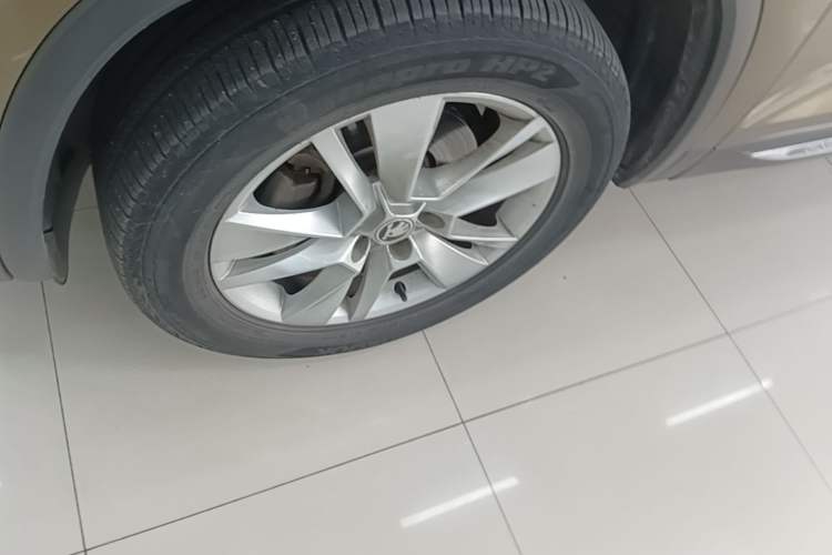 Used Skoda Kodiaq 2017 TSI330 5-Seat Two-Wheel Drive Luxury Edition Left Front Wheel Hub