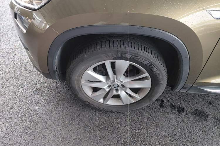 Used Skoda Kodiaq 2017 TSI330 5-Seat Two-Wheel Drive Luxury Edition Left Front Wheel Hub