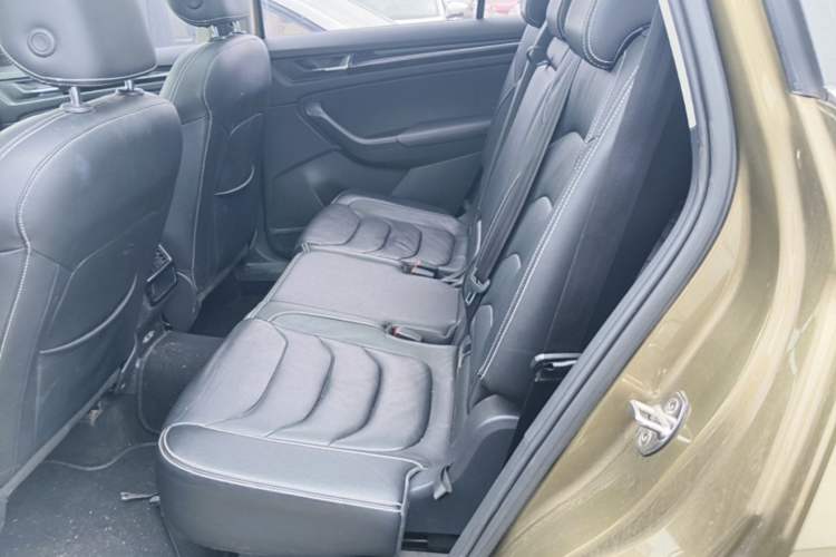 Used Skoda Kodiaq 2017 TSI330 7-Seater Two-Wheel-Drive Luxury Edition Left Rear Seat