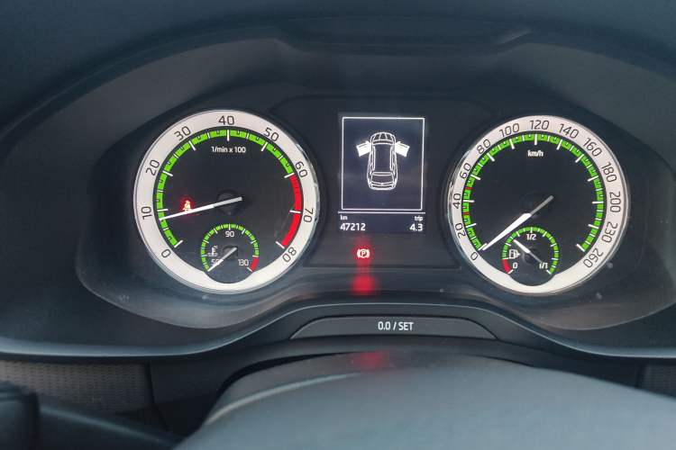 Used Skoda Kodiaq 2017 TSI330 5-seat Two-Wheel Drive Comfort Edition Odometer Close Up