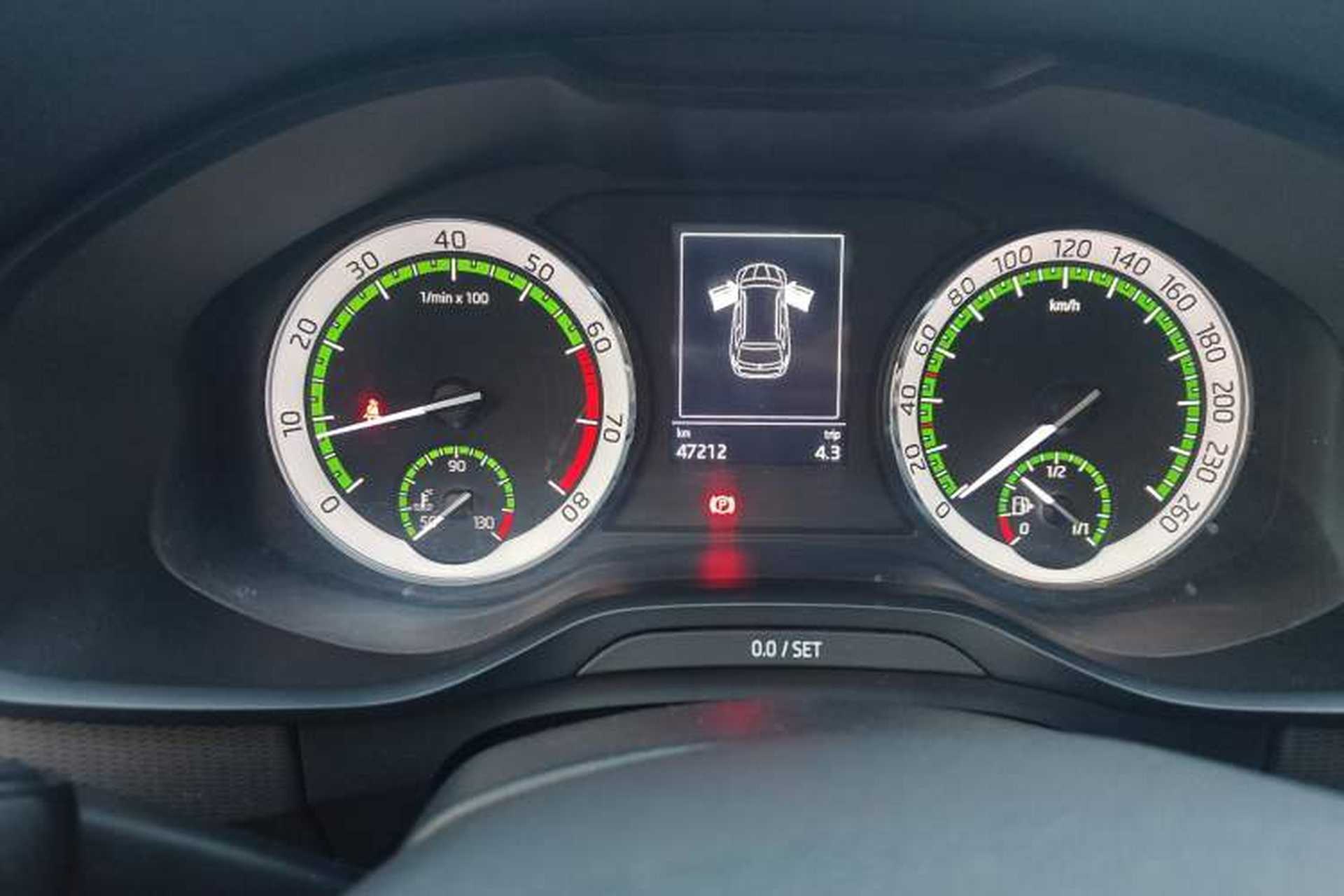 Used Skoda Kodiaq 2017 TSI330 5-seat Two-Wheel Drive Comfort Edition Odometer Close Up