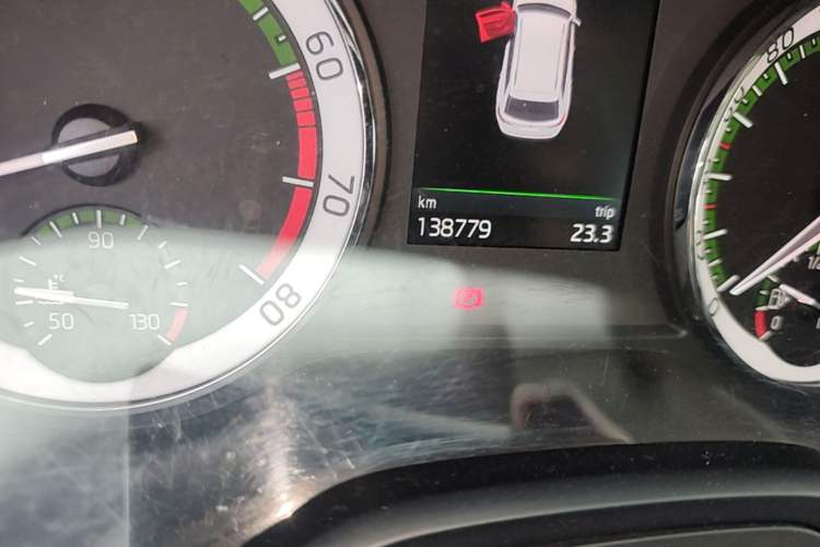 Used Skoda Kodiaq 2017 TSI380 7-Seater Four-Wheel-Drive Flagship Edition Odometer Close Up