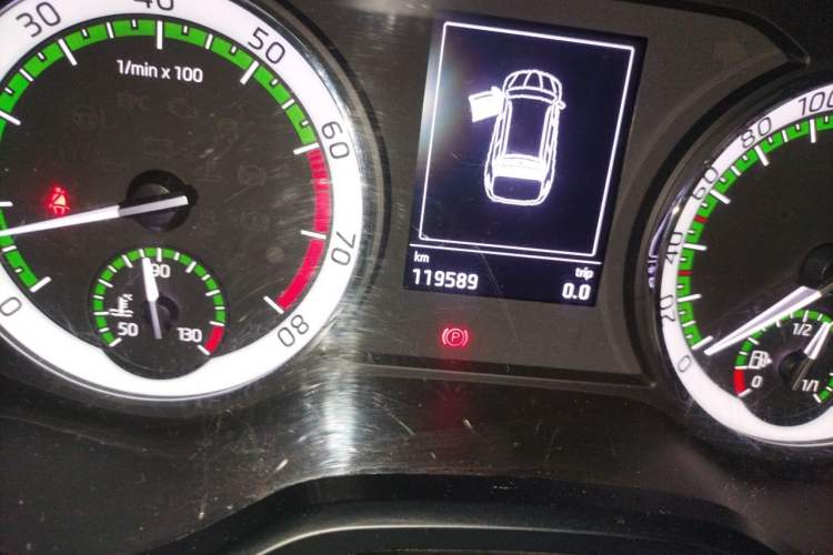 Used Skoda Kodiaq 2017 TSI330 5-seat Two-Wheel Drive Comfort Edition Odometer Close Up
