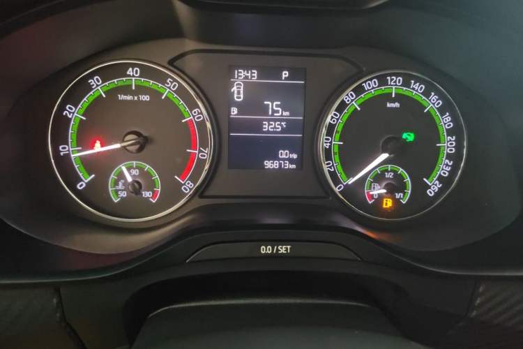 Used Skoda Kodiaq 2017 TSI330 5-Seat Two-Wheel Drive Standard Edition Odometer Close Up