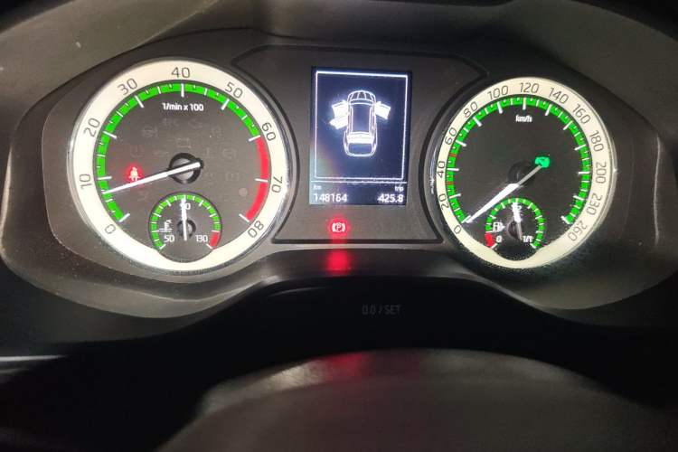 Used Skoda Kodiaq 2017 TSI330 7-Seater Two-Wheel-Drive Luxury Edition Odometer Close Up