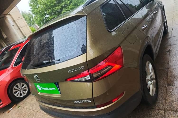 Used Skoda Kodiaq 2017 TSI330 5-seat Two-Wheel Drive Comfort Edition Rear