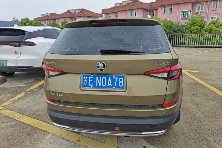 Used Skoda Kodiaq 2017 TSI330 7-Seater Two-Wheel-Drive Luxury Edition Rear