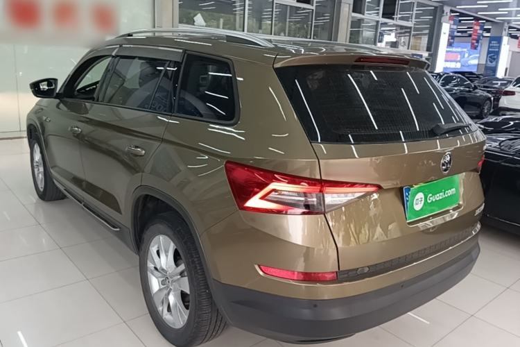 Used Skoda Kodiaq 2017 TSI330 5-Seat Two-Wheel Drive Luxury Edition Rear Left 45 Deg