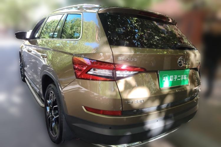 Used Skoda Kodiaq 2017 TSI330 7-Seater Two-Wheel-Drive Luxury Edition Rear Left 45 Deg