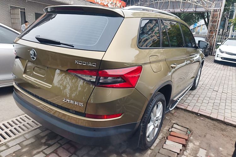 Used Skoda Kodiaq 2017 TSI330 5-seat Two-Wheel Drive Comfort Edition Rear Right 45 Deg