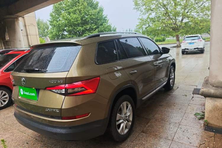Used Skoda Kodiaq 2017 TSI330 5-seat Two-Wheel Drive Comfort Edition Rear Right 45 Deg