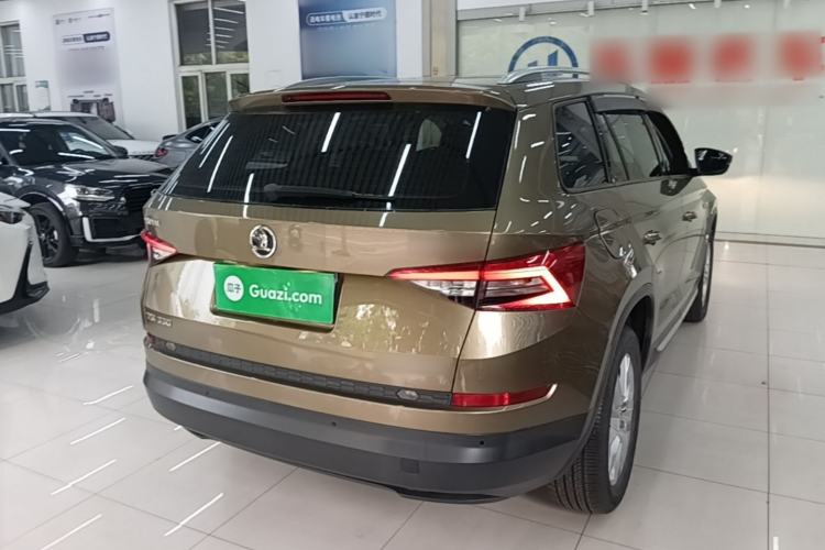 Used Skoda Kodiaq 2017 TSI330 5-Seat Two-Wheel Drive Luxury Edition Rear Right 45 Deg