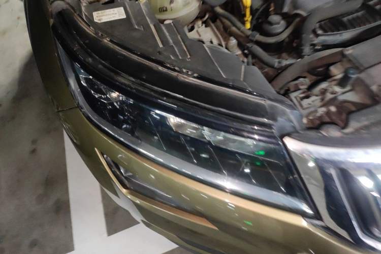 Used Skoda Kodiaq 2017 TSI330 5-Seat Two-Wheel Drive Luxury Edition Right Front Headlight