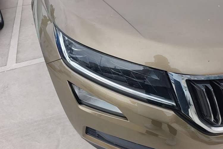 Used Skoda Kodiaq 2017 TSI380 7-Seater Four-Wheel-Drive Flagship Edition Right Front Headlight
