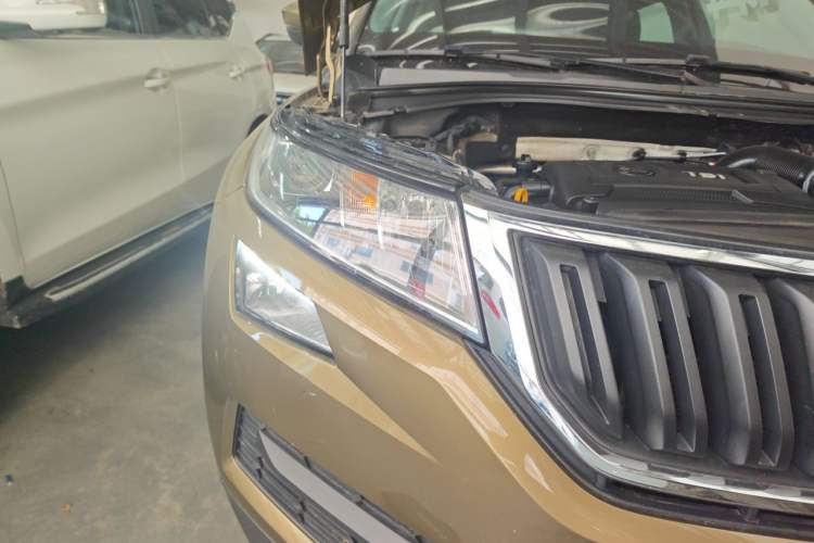 Used Skoda Kodiaq 2017 TSI330 5-Seat Two-Wheel Drive Standard Edition Right Front Headlight