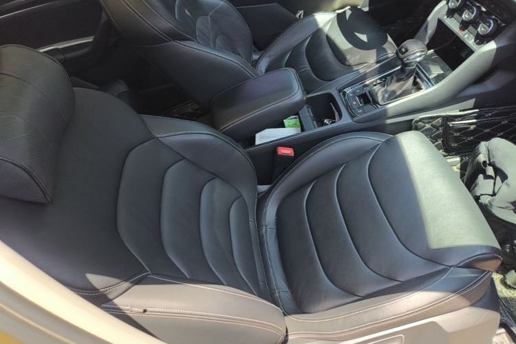 Used Skoda Kodiaq 2017 TSI330 7-Seater Two-Wheel-Drive Luxury Edition Right Front Seat