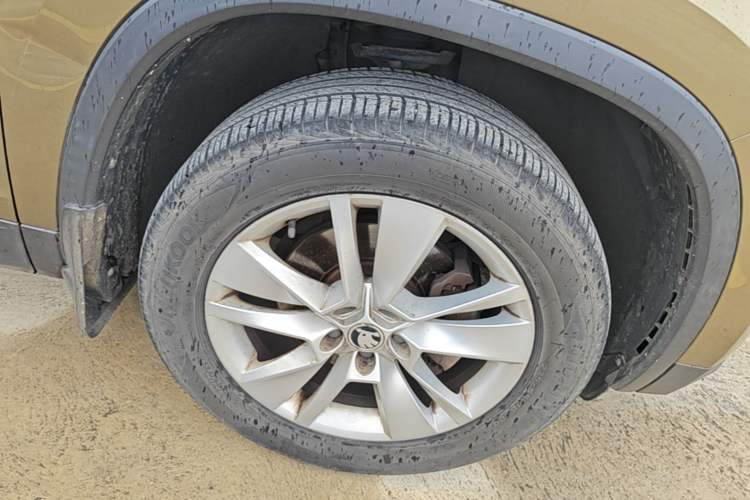 Used Skoda Kodiaq 2017 TSI330 7-Seater Two-Wheel-Drive Luxury Edition Right Front Wheel Hub