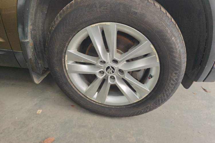 Used Skoda Kodiaq 2017 TSI330 5-Seat Two-Wheel Drive Standard Edition Right Front Wheel Hub