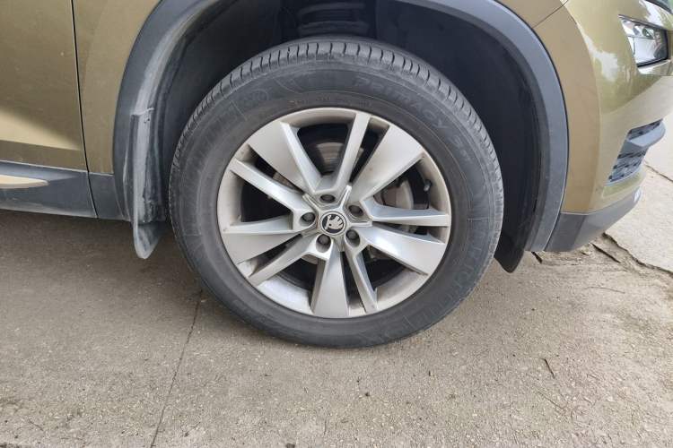 Used Skoda Kodiaq 2017 TSI330 5-Seat Two-Wheel Drive Luxury Edition Right Front Wheel Hub