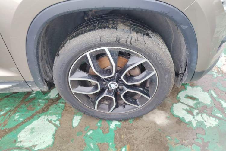 Used Skoda Kodiaq 2017 TSI330 7-Seater Two-Wheel-Drive Luxury Edition Right Front Wheel Hub