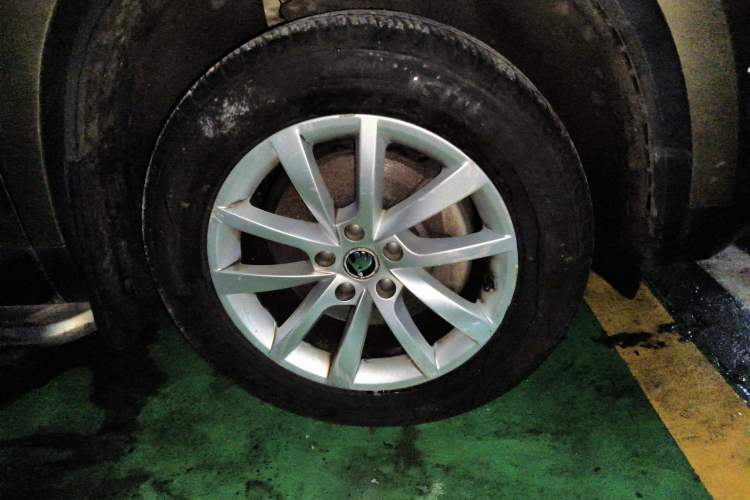 Used Skoda Kodiaq 2017 TSI330 5-seat Two-Wheel Drive Comfort Edition Right Front Wheel Hub