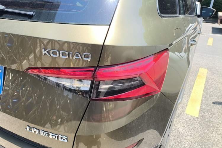 Used Skoda Kodiaq 2017 TSI330 7-Seater Two-Wheel-Drive Luxury Edition Right Rear Taillight